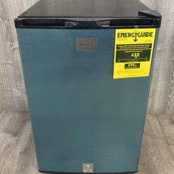 Homelabs Upright Freezer (3.0 Cubic Feet)