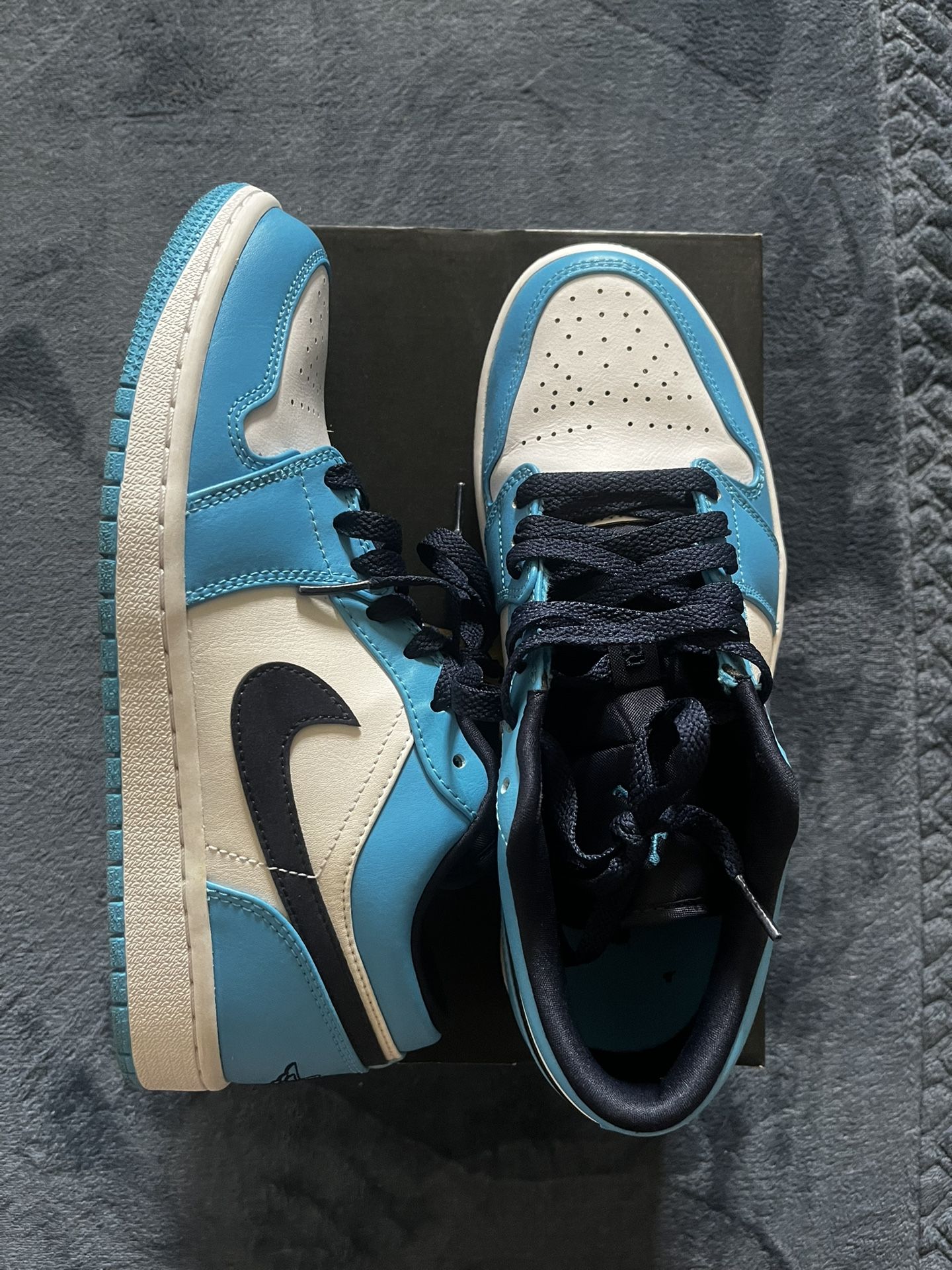 Jordan 1 low size 8men