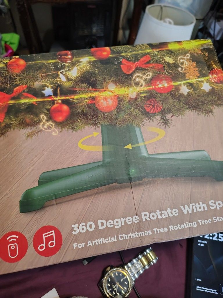Rotate X Mas Tree Stand / Bluetooth