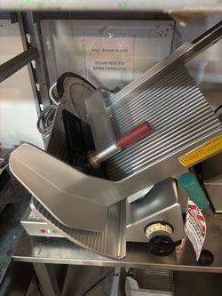 Commercial slicer