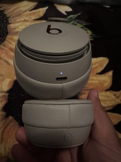 Beats Solo Pro