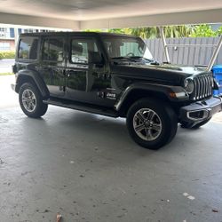 2019 Jeep Wrangler Sahara