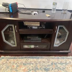 TV stand With Drawers 