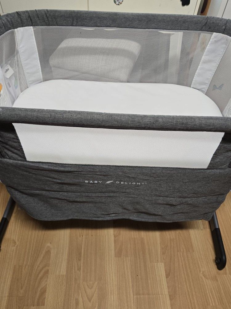 Baby Delight- Bassinet 