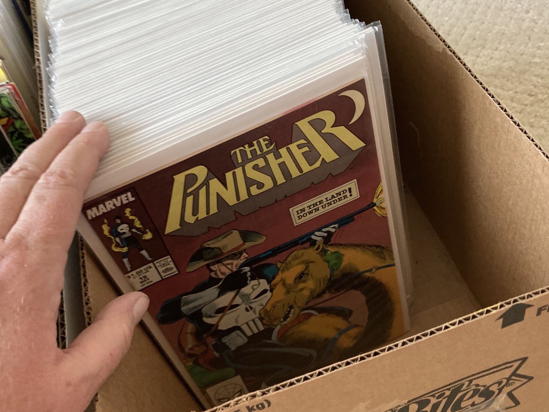 Collection of 280 comic comics books mostly DC and Marvel various titles book super hero etc