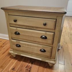 Dresser: Beautiful Antique White Solid Acacia Hardwood night stand