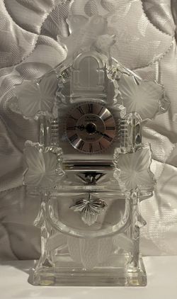 Shannon Crystal Legends Quartz Desk Clock