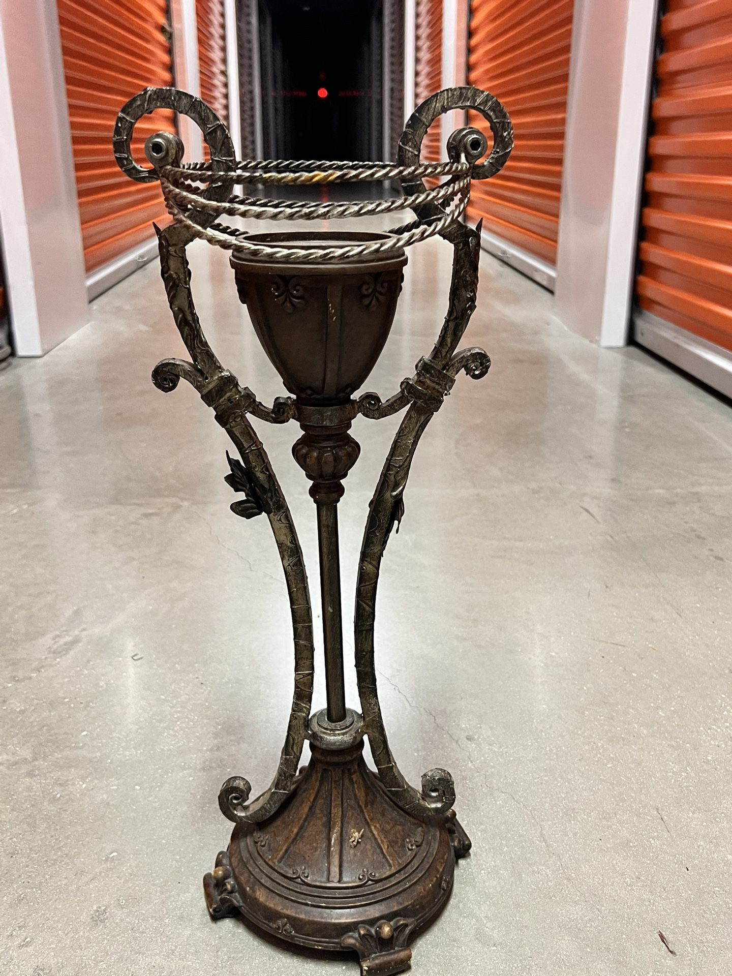 Candle Holder 