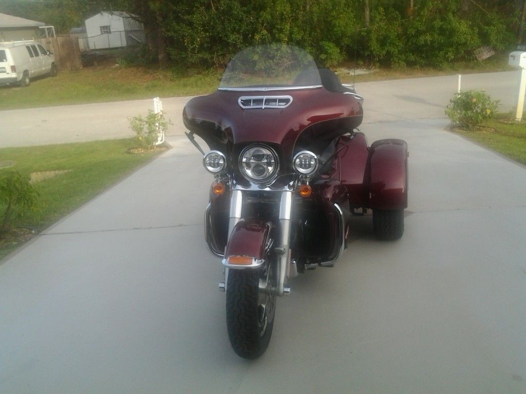 Harley triglide ultra.beautiful cond. Has never seen rain.All the chrome and accessories. Engine ad exhaust upgrades.