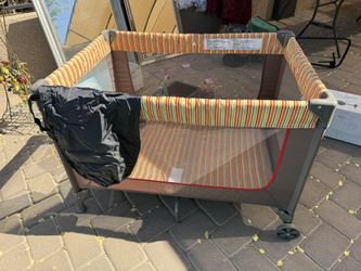 Mas De 200 Piezas De 0-12meses Y Corral Para Niño