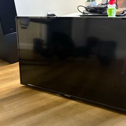 Element Smart Tv 32* & Samsung Sound Bar $160 OBO