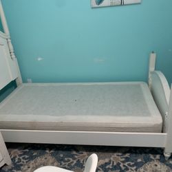 Twin Bed And Box Spring 