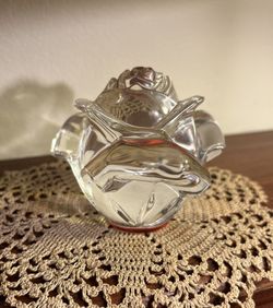 Beautiful Waterford Crystal Rose Paperweight