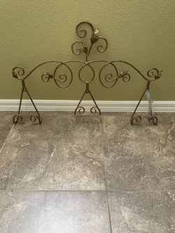 Plate Hanger