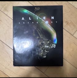 Alien Anthology Blu-ray Box Set Audio Commentary Behind The Scenes