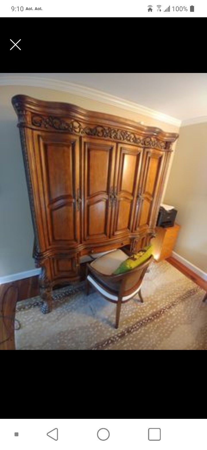Michael Amini Desk Hutch