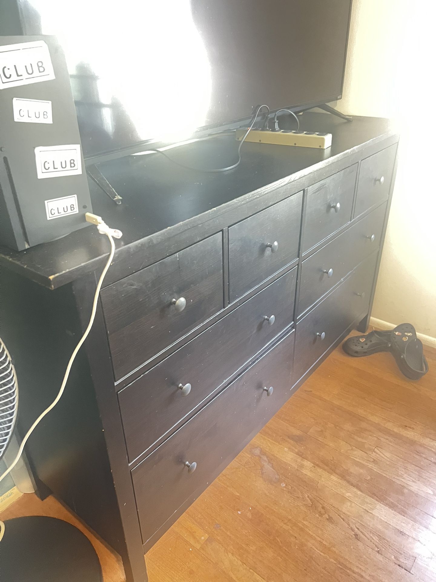 dresser