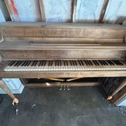 Vintage Piano 