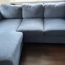 Sectional Sofa With Reversible Chase 