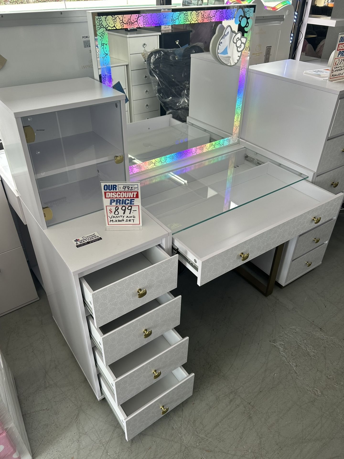 Hello Kitty Duet Vanity And Mirror Set