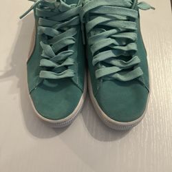 Pumas Men’s Size 8.5 