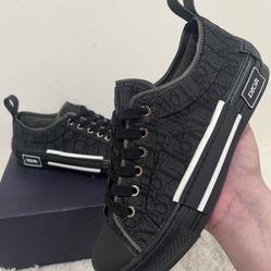 Dior B23 Black