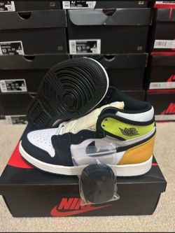 Nike Air Jordan 1 Retro High OG White Black Volt 575441-118 Size 4.5Y/6 Women Brand New