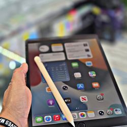  iPad Air (3rd Generation) 💾 256GB Storage💰 ONLY $195