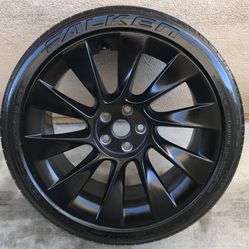 1 Tesla Model Y Induction 20” wheel
