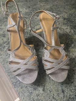 Shoe