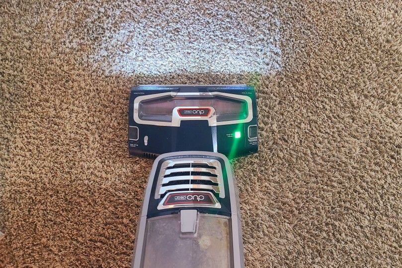 SHARK Pet Pro Rocket DuoClean Vacuum w/Attachments