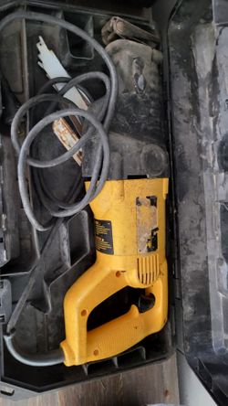 Dewalt saw