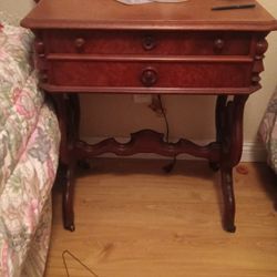 Secretary Desk With Key
