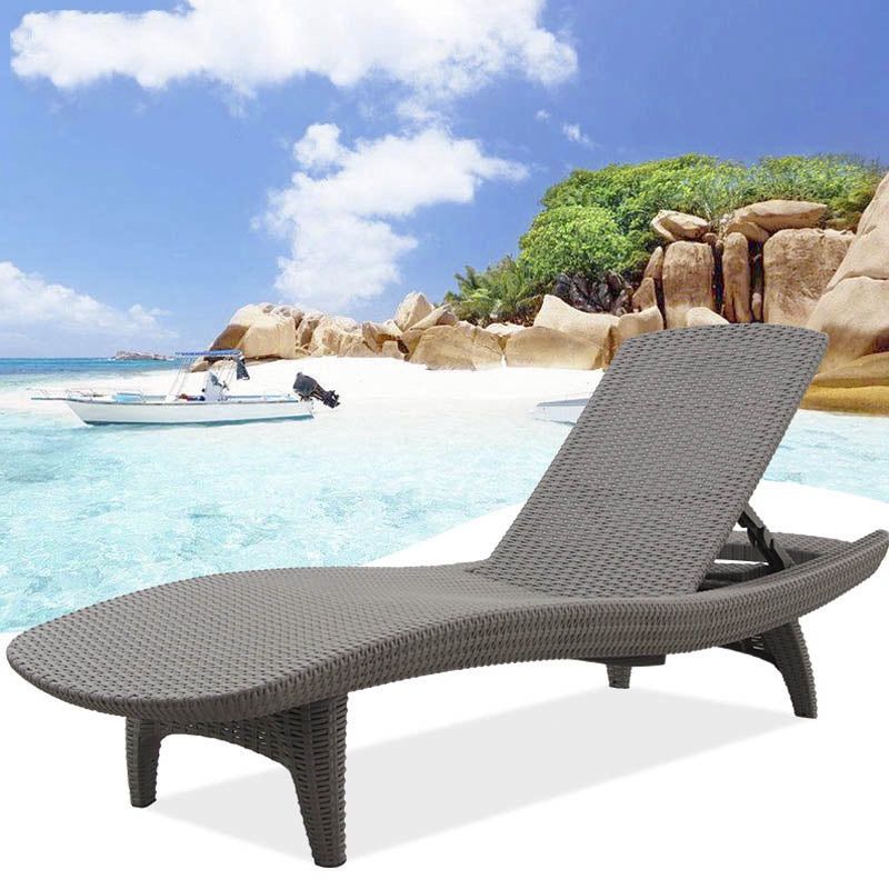 Pool Lounge Chairs