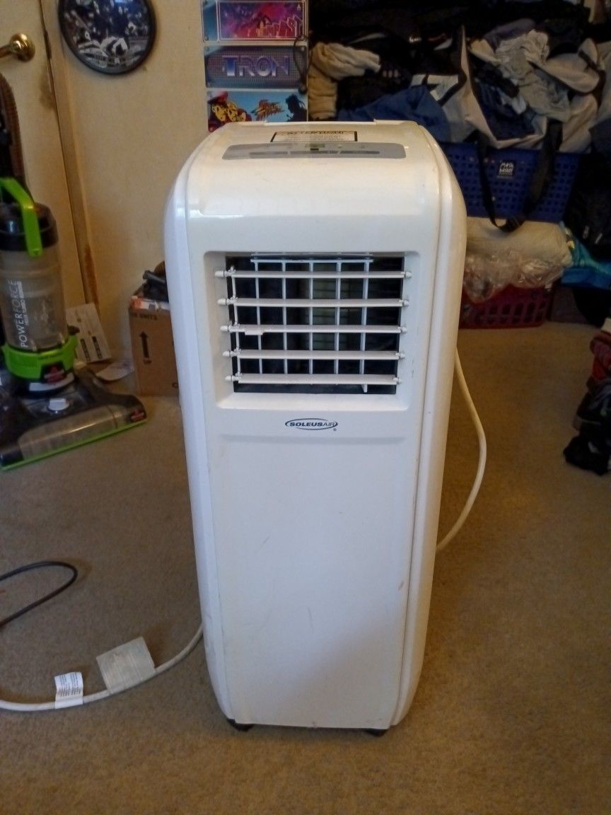 Soleus Portable Air Conditioner...Covers 350 SQ Feet..
