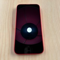 iPhone (Red) 128GB – Great Condition + Original Cable 🔥