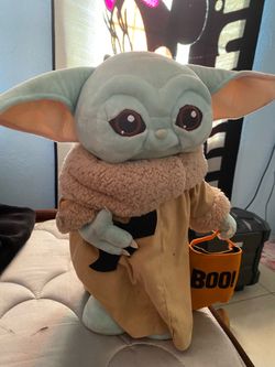 Star Wars Grogu 'The Child' (Baby Yoda) Figure