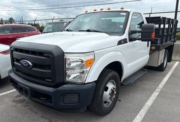 2016 Ford F350 Super Duty Regular Cab & Chassis