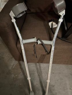 Adjustable Aluminum Underarm Crutches Pair