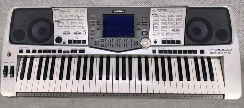Yamaha PSR-2000 61 Key KEYBOARD WORKSTATION
