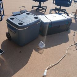 Igloo And Coleman Large Ice Chests