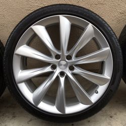 Tesla Model X Wheels