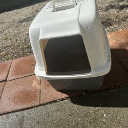 Cat Litter Box
