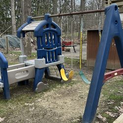 Little Tikes toddler swing set