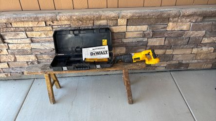 DeWalt heavy duty cordless reciprocating saw