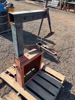 Tire machine