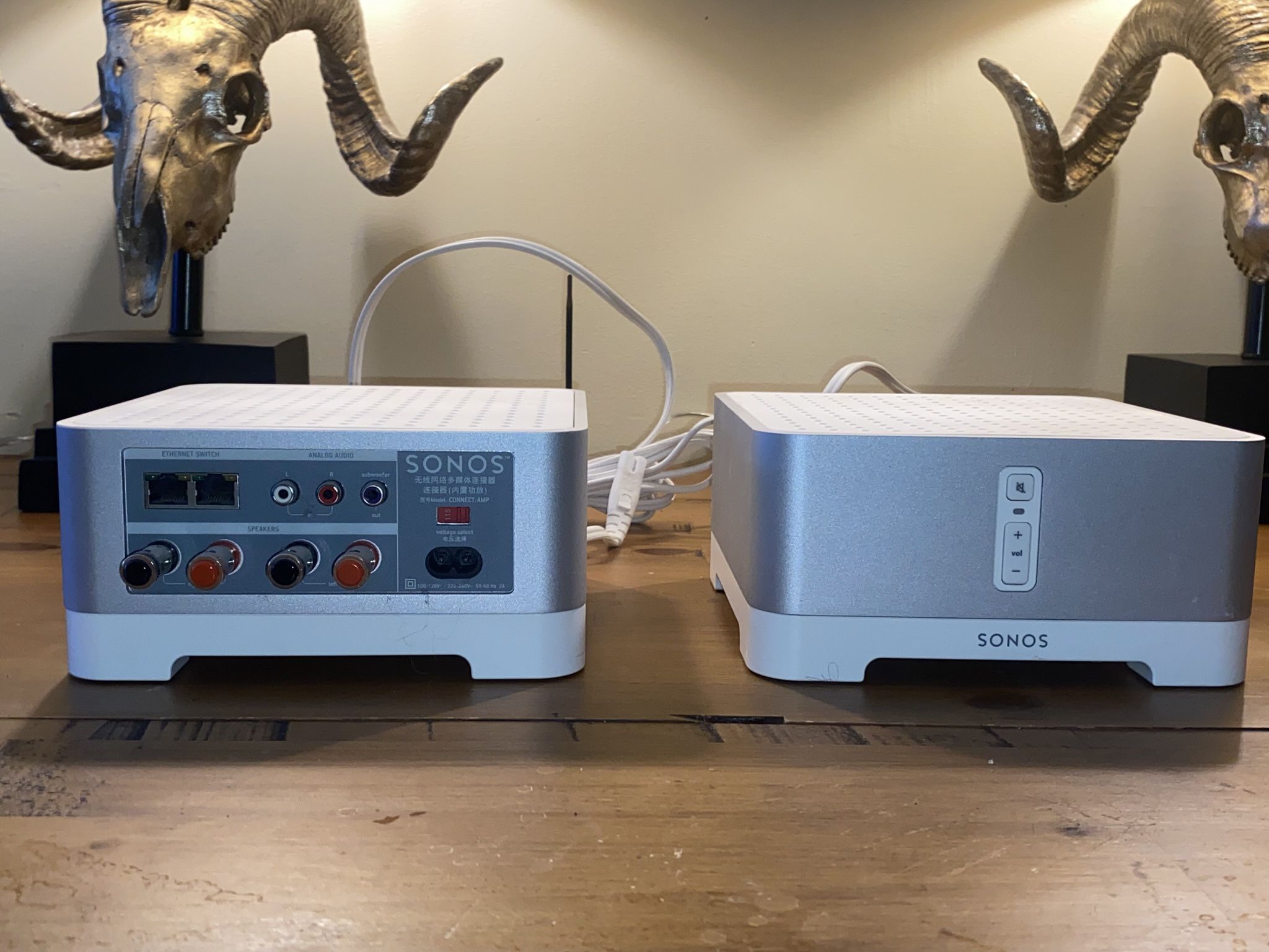 Sonos CONNECT AMP Wireless amplifier For streaming MUSIC - COMPATIBLE W/ ALEXA  $200 OBO