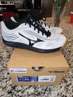 Volleyball shoes