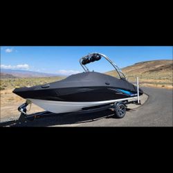 2016 YAMAHA AR190 160hr 19 ft