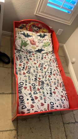 Toddler bed de madera